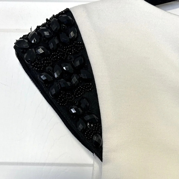 XOXO Peplum dress with open back design w/ jeweled shoulders Sz 11/12 Cream/Blk - Picture 2 of 7